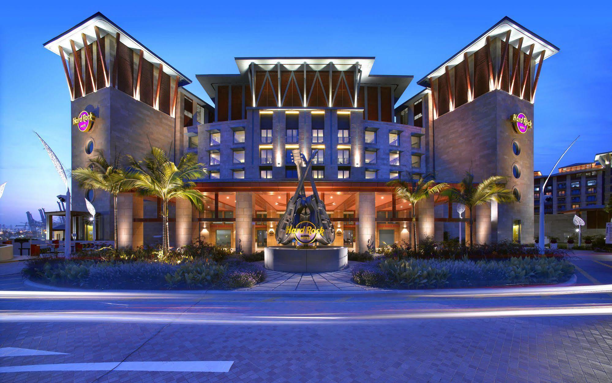 World Sentosa - 5* Singapur